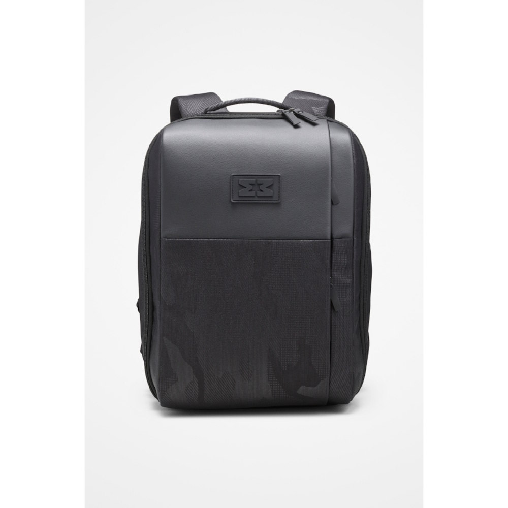 MiniMeis Hero G5 2in1 pelenkázó hátizsák és babarögzítő hám étkezőszékhez, Black